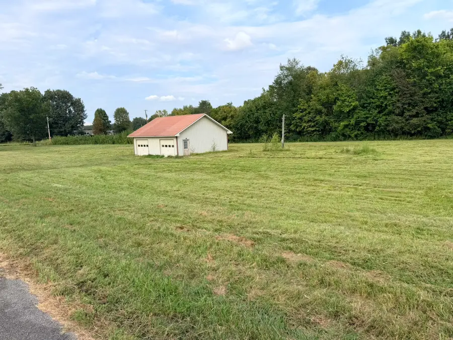 505 5th St, Hazel, KY 42049 - #2