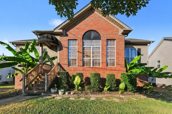 3777 Seasons Dr, Antioch, TN 37013