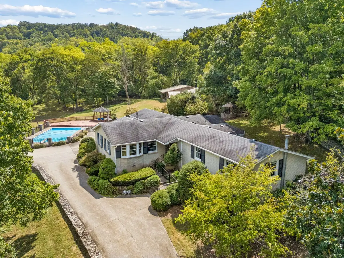 1091 Hidden Valley Rd, Brentwood, TN 37027 - #1