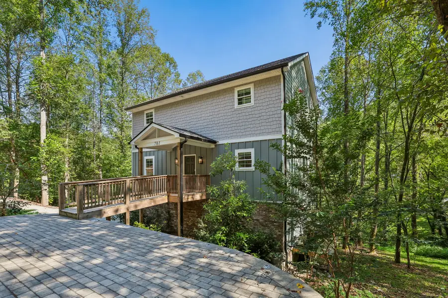 701 Harbor Dr, Lancaster, TN 38569 - #3