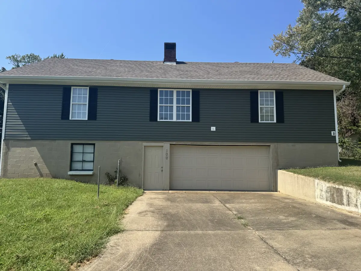 100 Riverview Dr, Clarksville, TN 37040 - #1