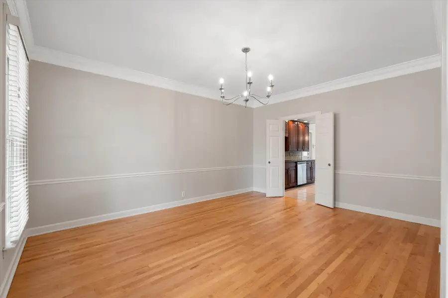 605 Linden Sq, Nashville, TN 37215 - #3