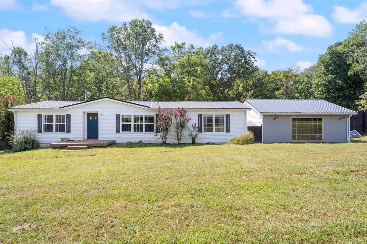6071 Highway 41a, Pleasant View, TN 37146 - #1