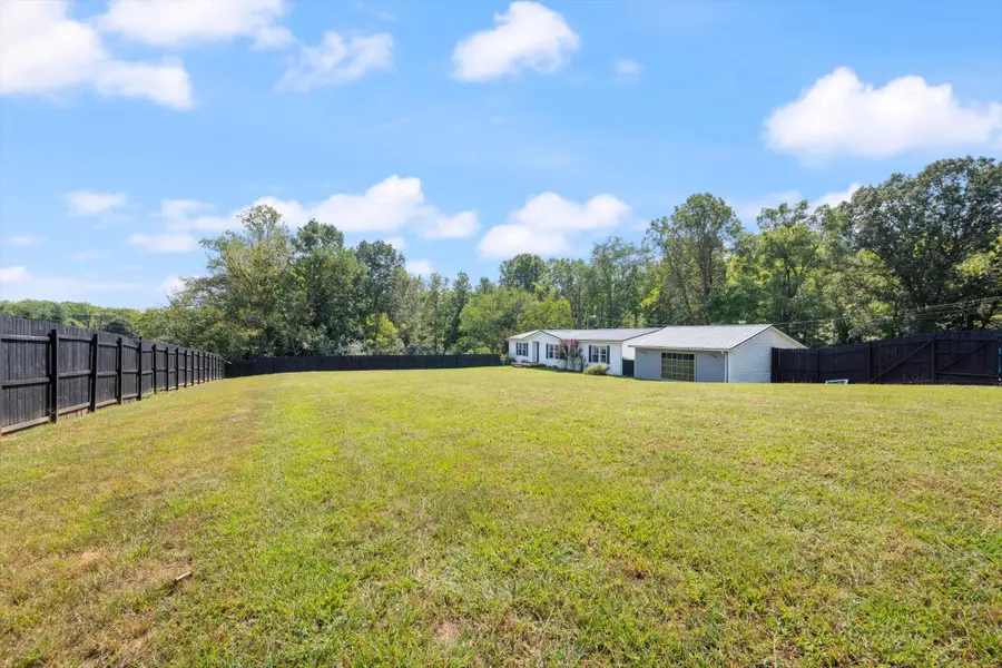 6071 Highway 41a, Pleasant View, TN 37146 - #3
