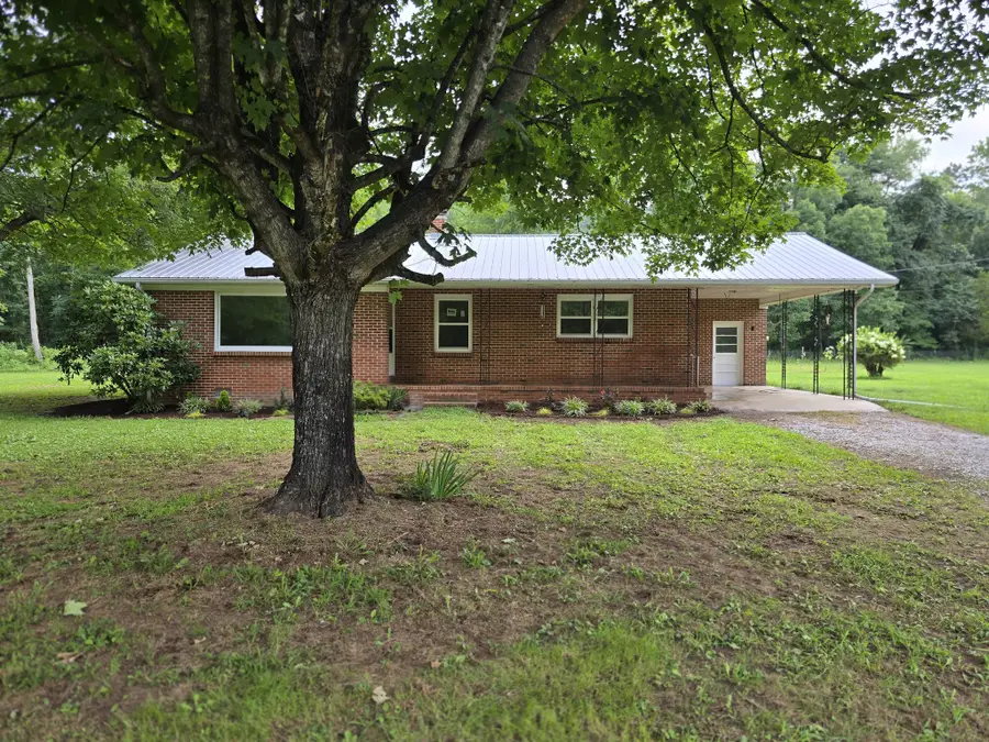 6117 Hills Creek Rd, McMinnville, TN 37110 - #2