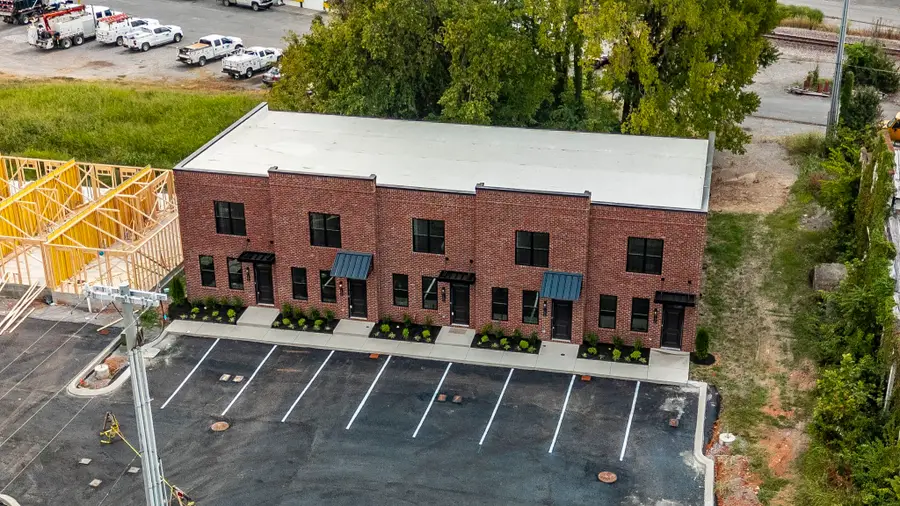 903 S Main St, Springfield, TN 37172 - #3