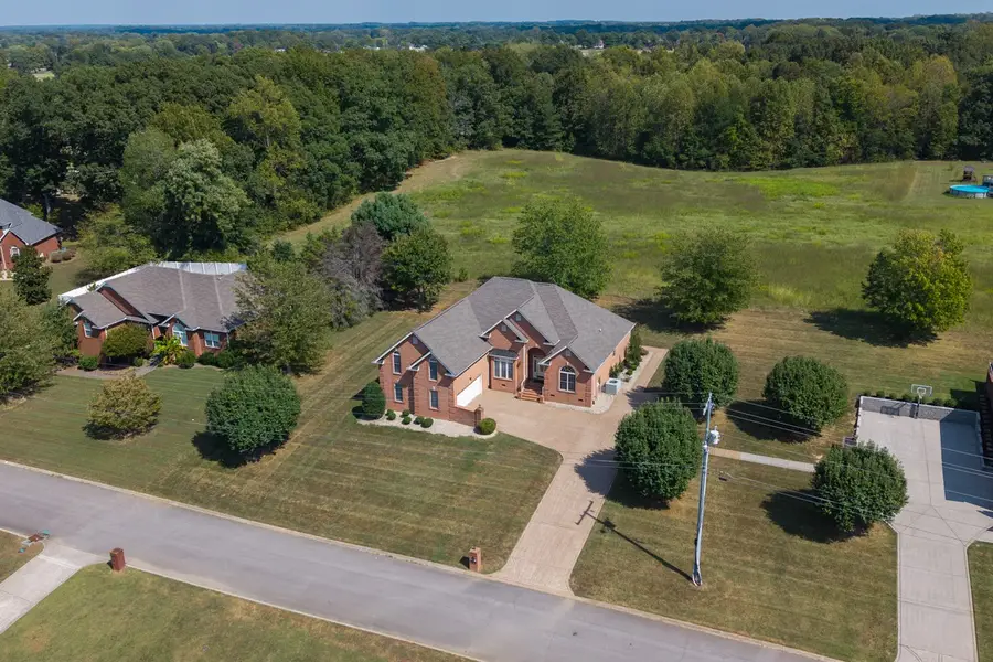 1019 Fairways Dr, Greenbrier, TN 37073 - #3