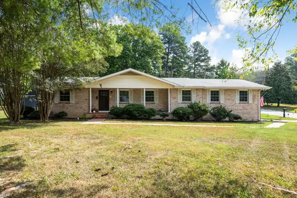 2130 Colonial Parkway Drive, Chattanooga, TN 37421