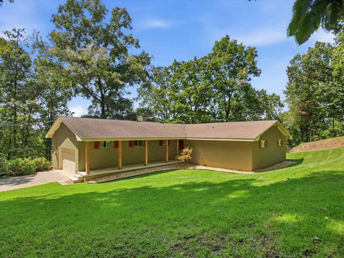 334 Echo Ln, Killen, AL 35645 - #1