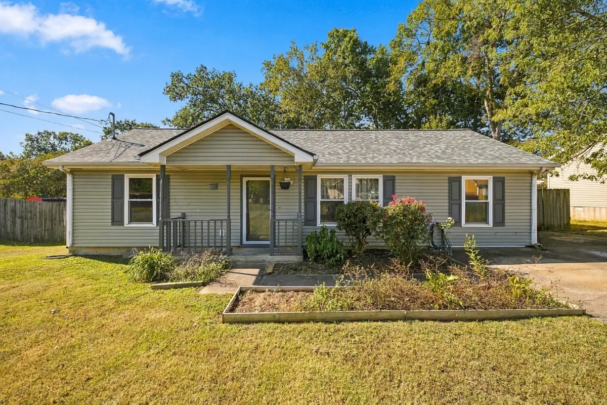 613 Cedar Bend Ln, La Vergne, TN 37086 - #1