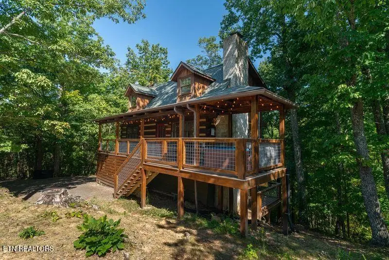1126 E Foothills Drive, Gatlinburg, TN 37738 - #1