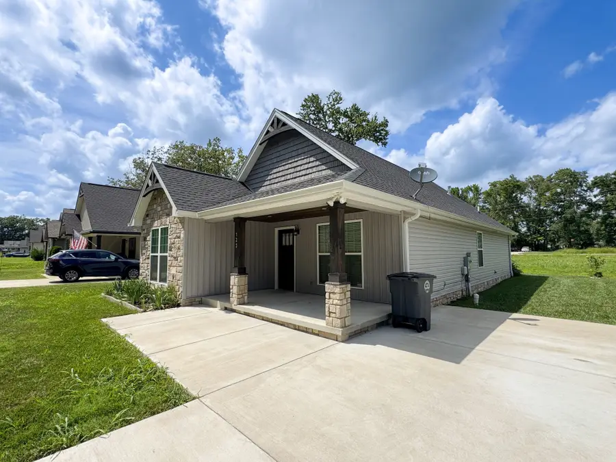 122 Mazie Dr, Lafayette, TN 37083 - #3