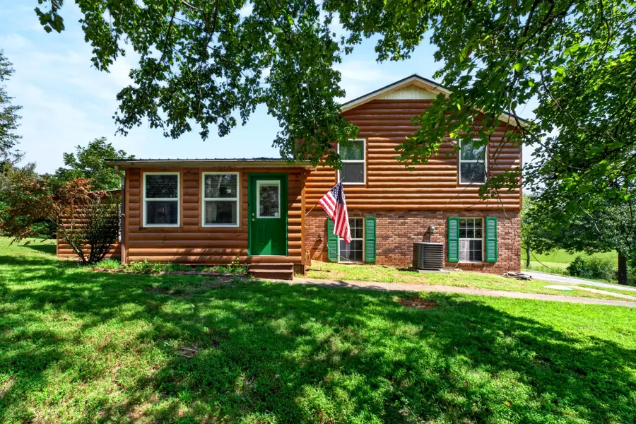 990 Oak Hill Dr, Cookeville, TN 38501 - #2