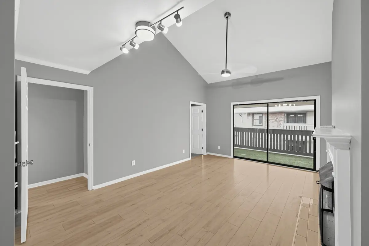 145 Hillsboro Pl, Nashville, TN 37215 - #1
