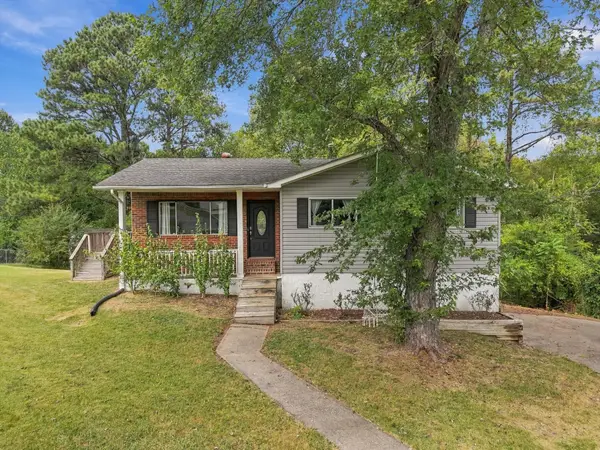 2640 Greenhills Cove Se, Cleveland, TN 37323