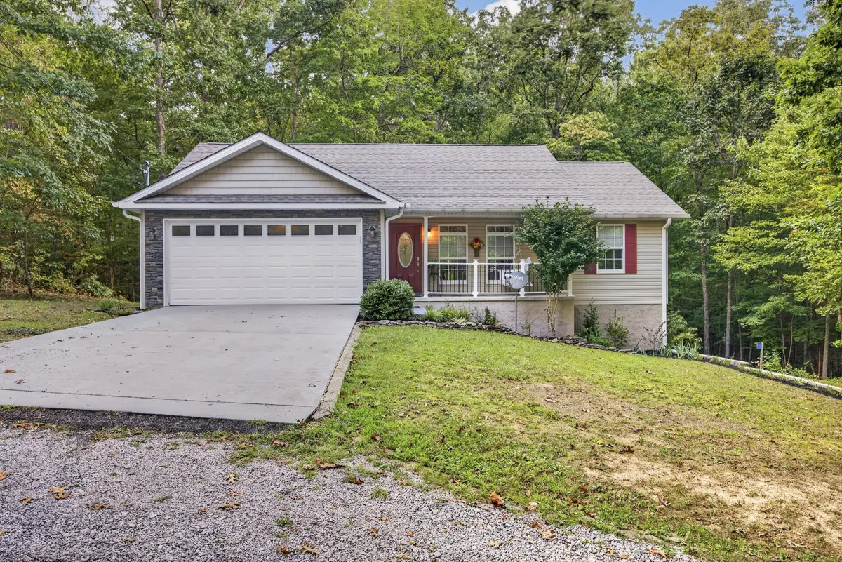 15 Hipswell Ct, Crossville, TN 38558 - #1