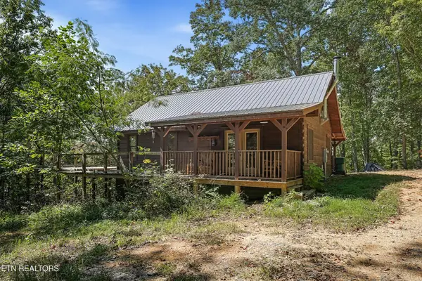 450 Pleasant Hill Cemetery Lane, Gainesboro, TN 38562