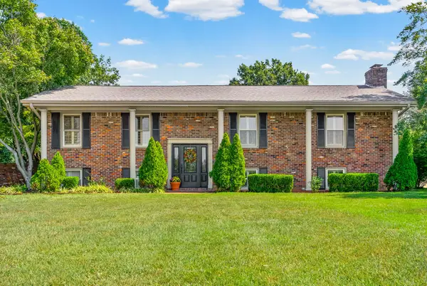 5902 Lafayette Rd, Hopkinsville, KY 42240