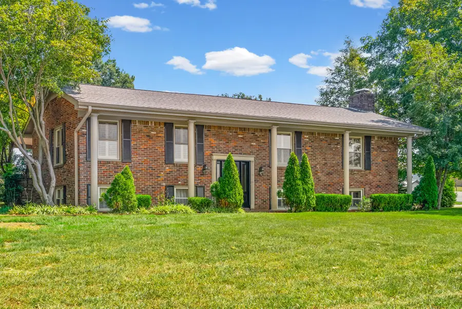 5902 Lafayette Rd, Hopkinsville, KY 42240 - #2