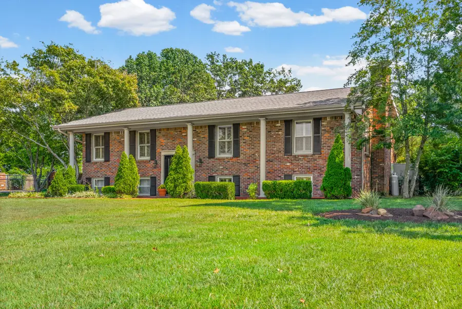5902 Lafayette Rd, Hopkinsville, KY 42240 - #3