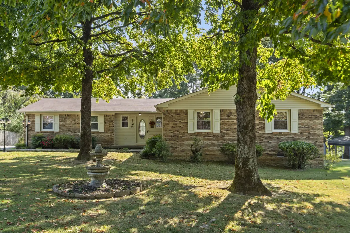 126 Robin Hood Rd, Dickson, TN 37055 - #1