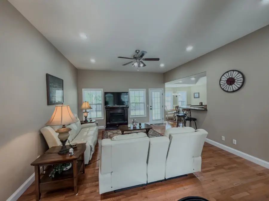 2169 Iris Ln, Rickman, TN 38580 - #3