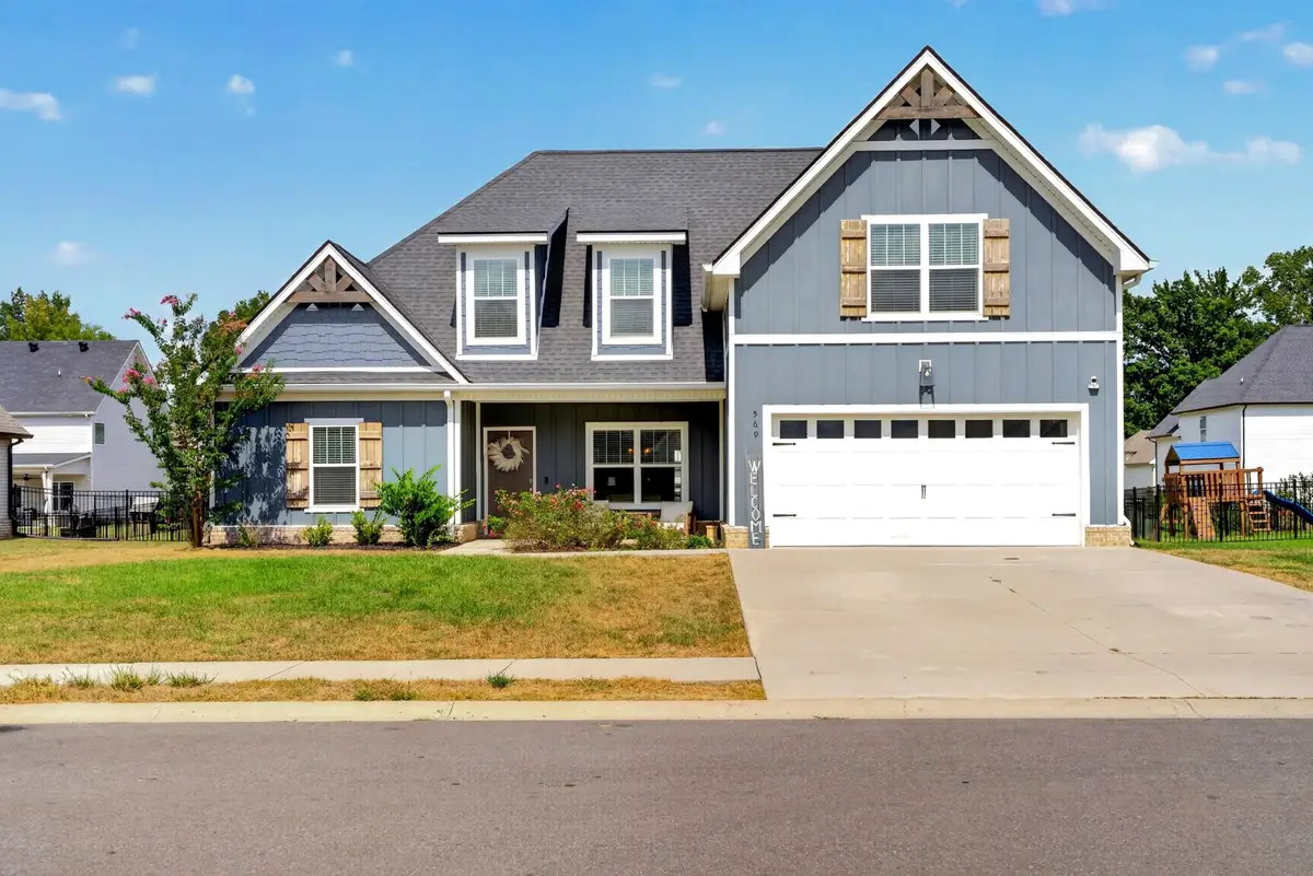 569 Bowden Dr, Clarksville, TN 37043 - #1