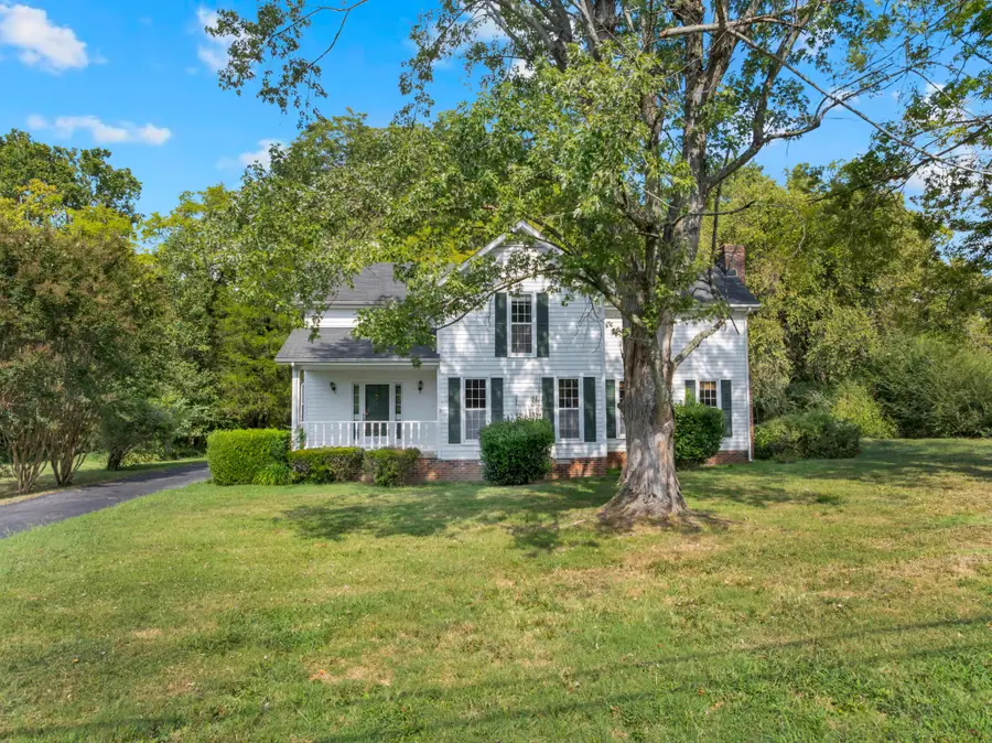 215 Stardust Dr, Shelbyville, TN 37160 - #3