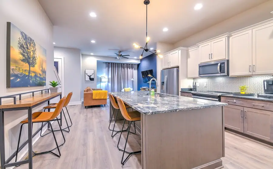 2143 24th Avenue N, Nashville, TN 37208 - #3