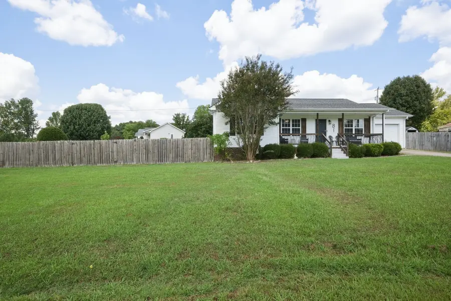 81 Patterson Cir, McEwen, TN 37101 - #3