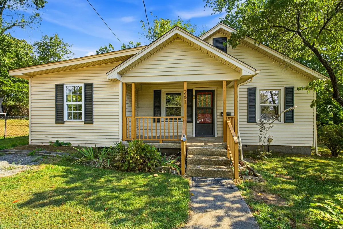 261 E Eastland St, Gallatin, TN 37066 - #1