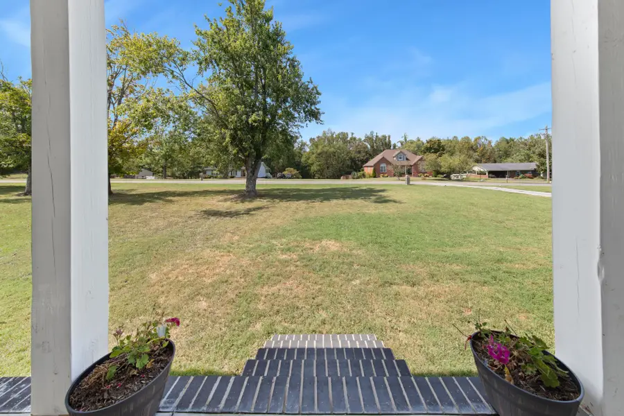 530 Fairway Dr, Lafayette, TN 37083 - #3
