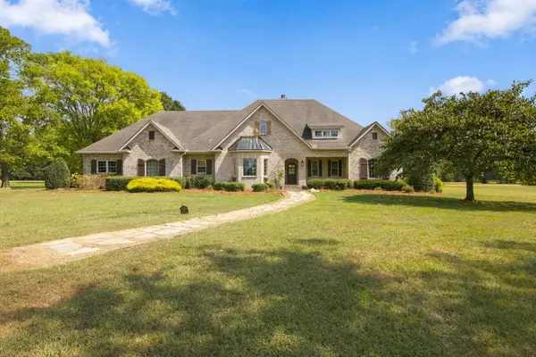 4035 Barfield Crescent Rd, Murfreesboro, TN 37128