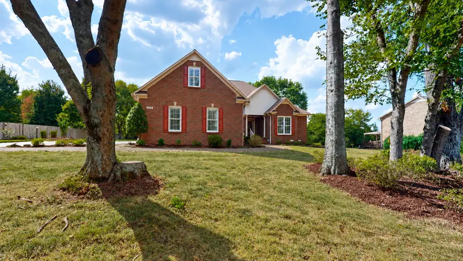 1395 Charleston Ln, Columbia, TN 38401 - #2