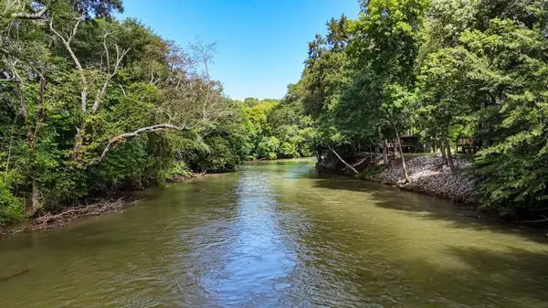 160 Tree Frog Lane, Benton, TN 37307