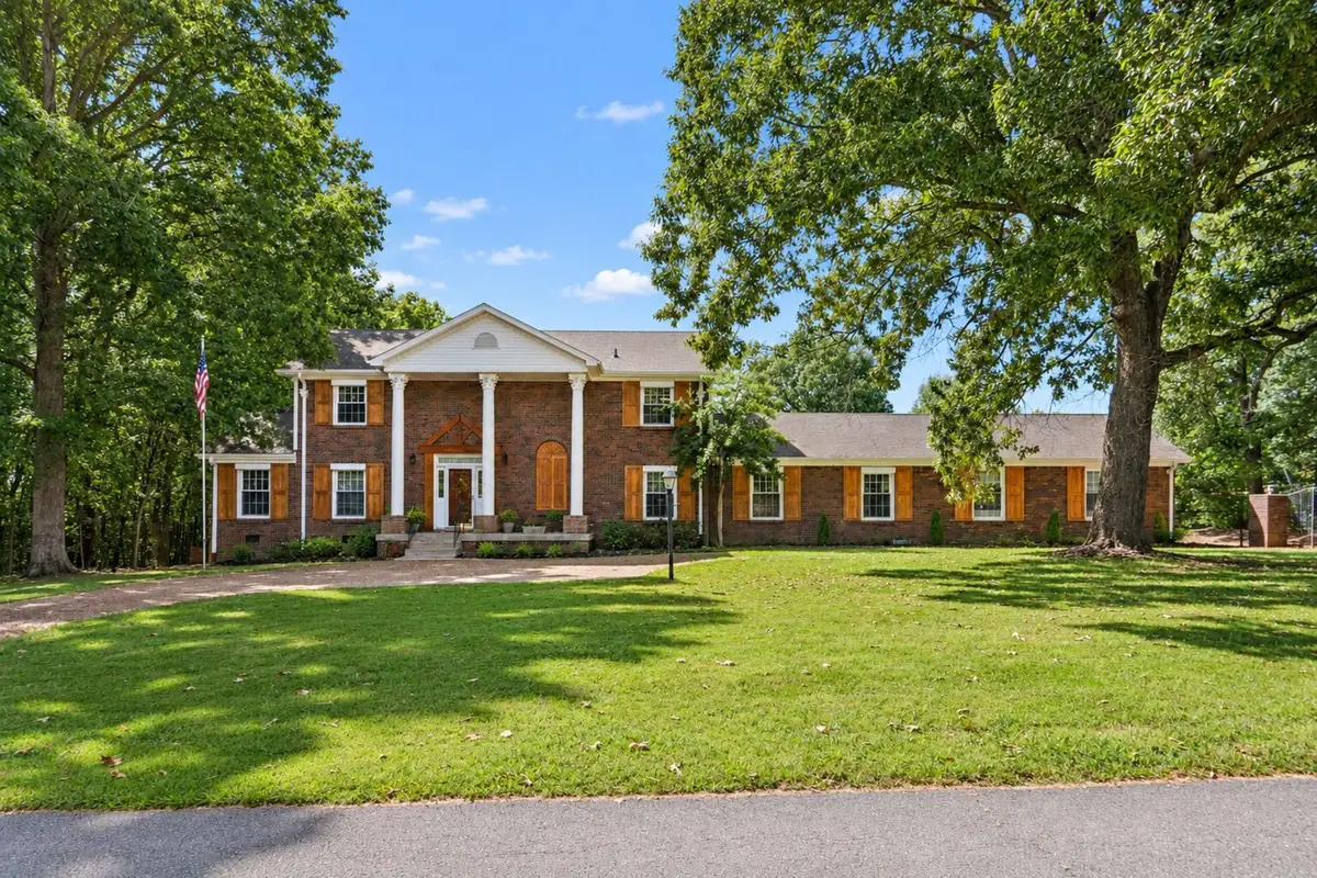 103 Forrest Hills Cir, Dickson, TN 37055 - #1