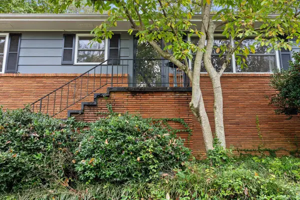 2526 Avalon Cir, Chattanooga, TN 37415