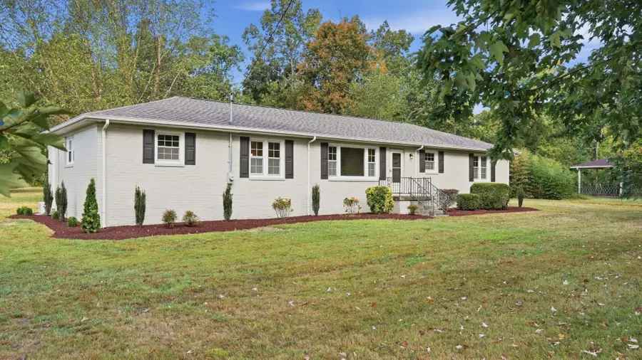 342 Oakwood Ln, Tullahoma, TN 37388 - #2