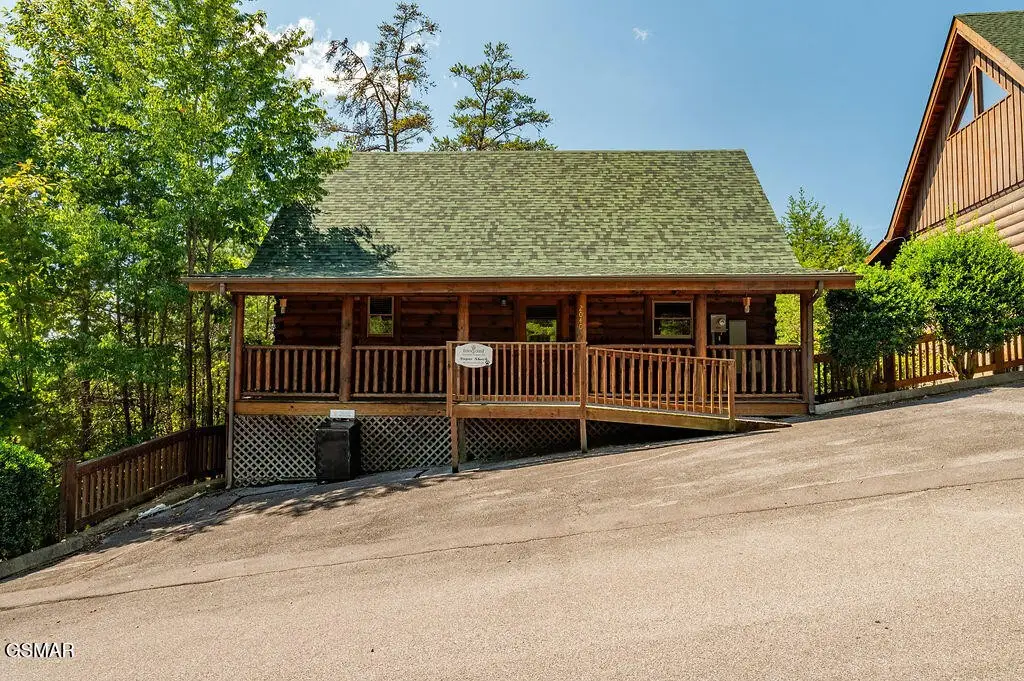 2040 Cougar Crossing Way #SUGARSHACK, Sevierville, TN 37862 - #1