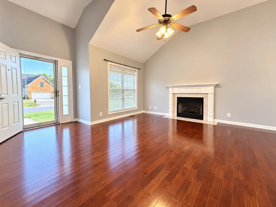 300 Fair Haven Dr, Clarksville, TN 37043 - #3