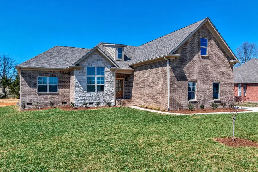 200 Creekside Dr, Lewisburg, TN 37091 - #2
