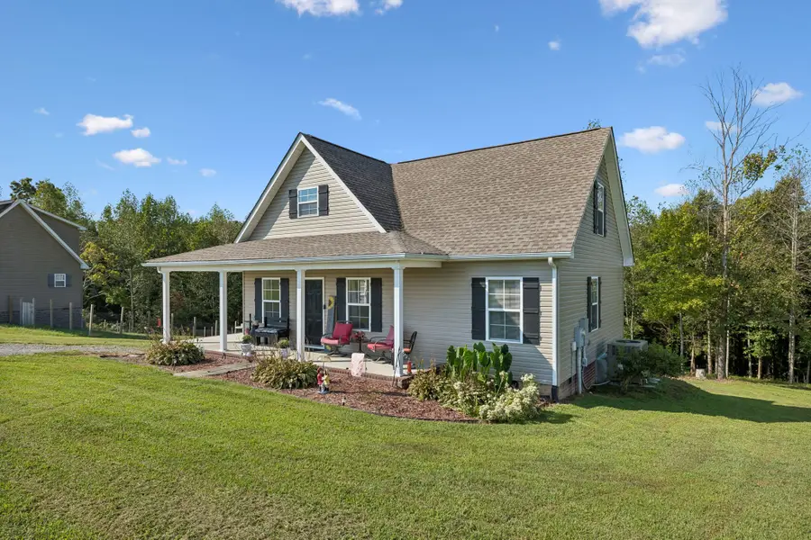 828 Kirbytown Rd, Lafayette, TN 37083 - #3