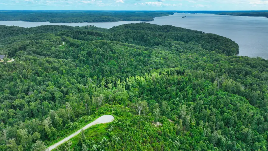 1 Ridge Top Rd, Stewart, TN 37175 - #2