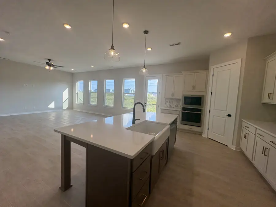 1424 Shallow Creek Dr, Spring Hill, TN 37174 - #3