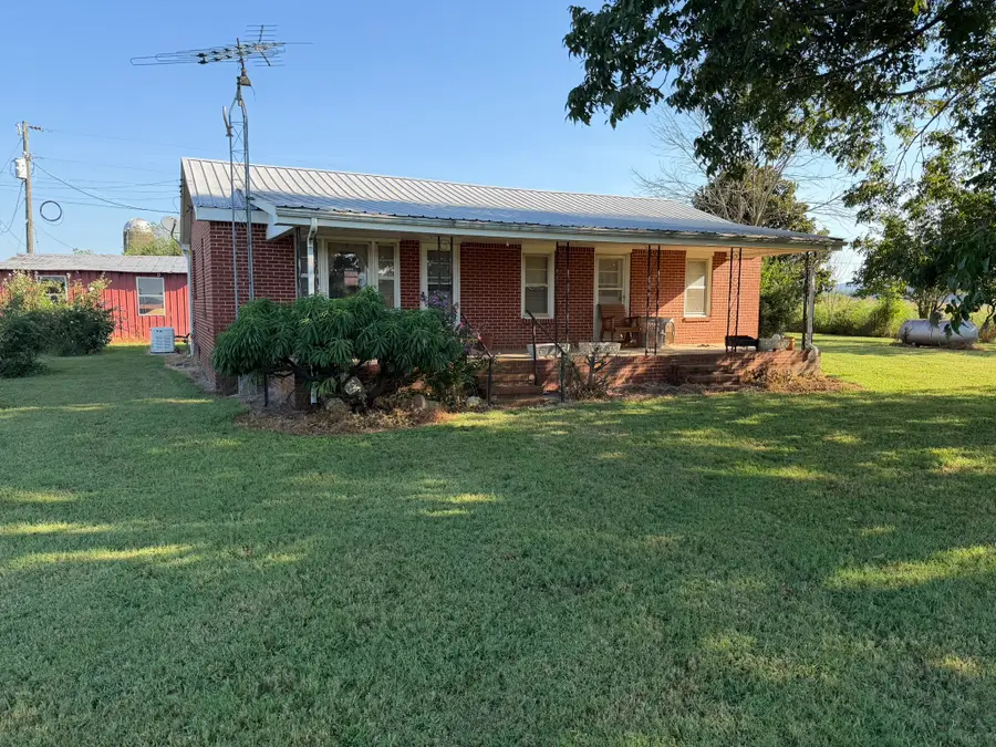 308 Peaceful Ln, Winchester, TN 37398 - #2