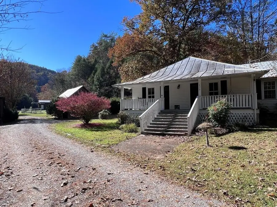 1570 S Helton Rd, Sevierville, TN 37862 - #3