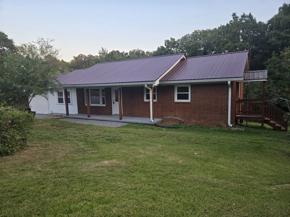 237 Brazzle Rd, Waverly, TN 37185 - #1