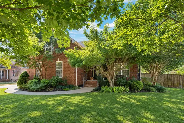 2635 Isaiah Dr, Murfreesboro, TN 37130