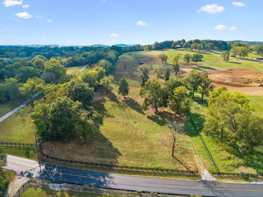 1025 Tulloss Rd, Franklin, TN 37067 - #2
