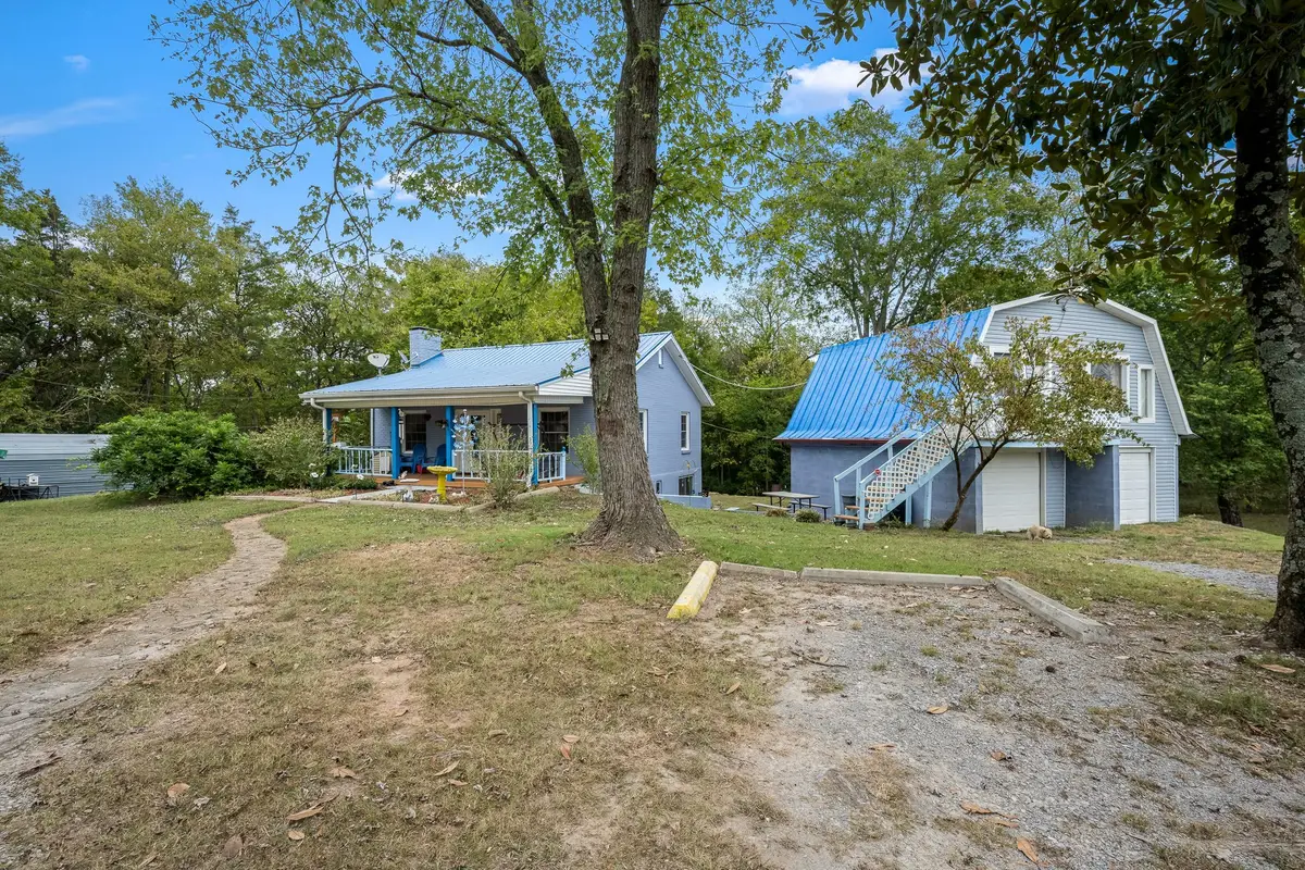 404 Old Nashville Dirt Rd, Shelbyville, TN 37160 - #1